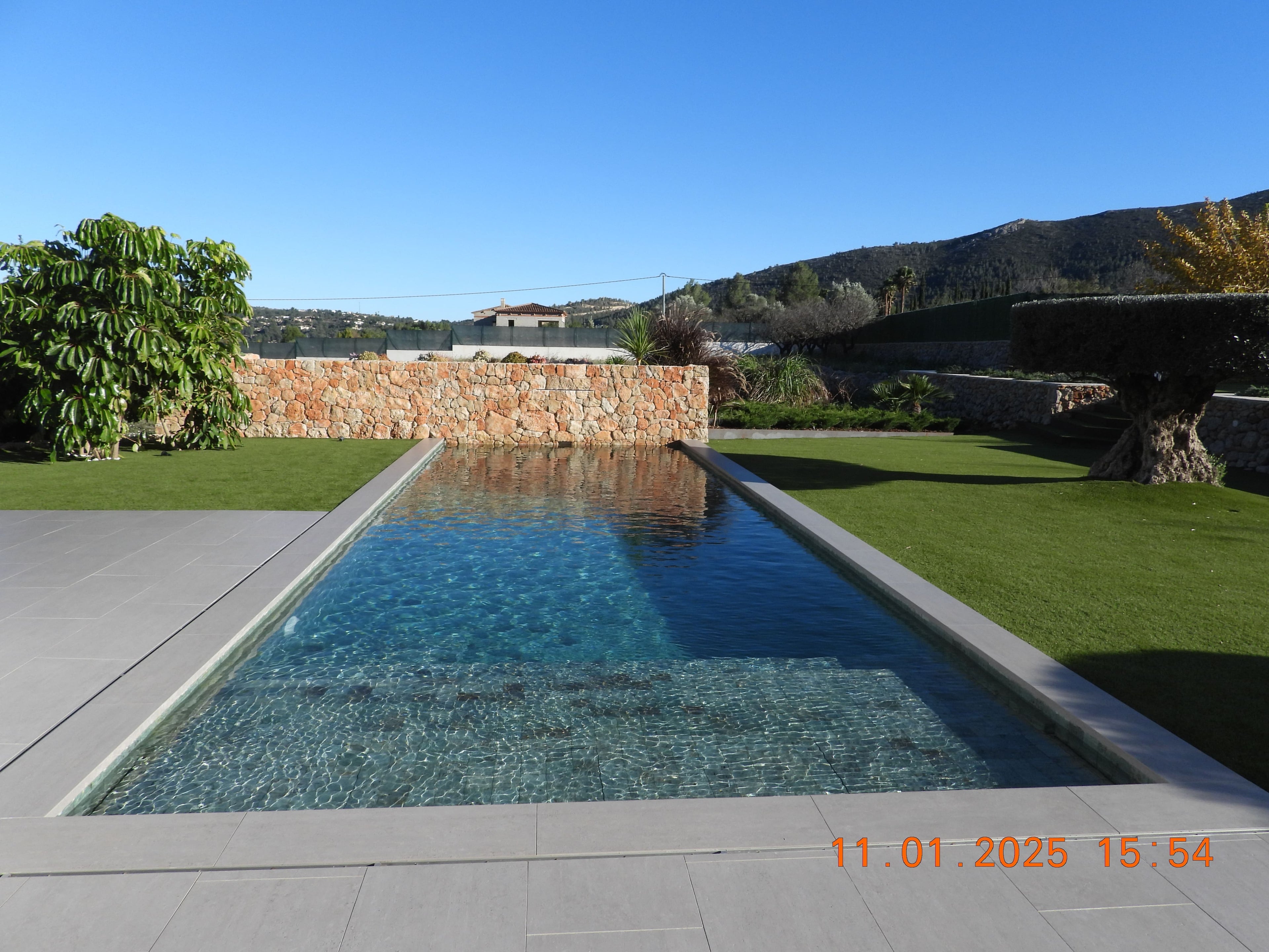 Green Sukabumi Bali Stone Pool Tile 4x4