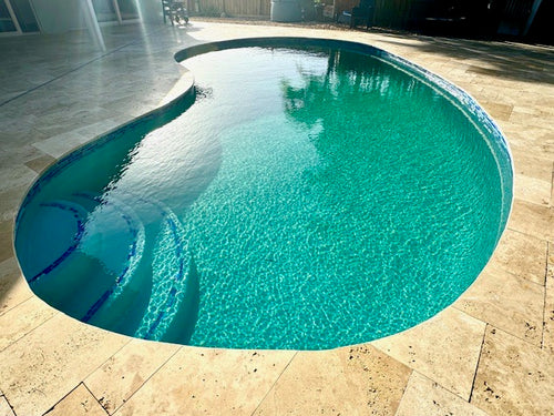 Bahamas Nassau Linear Iridescent Glass Tile - additional product detail view 2