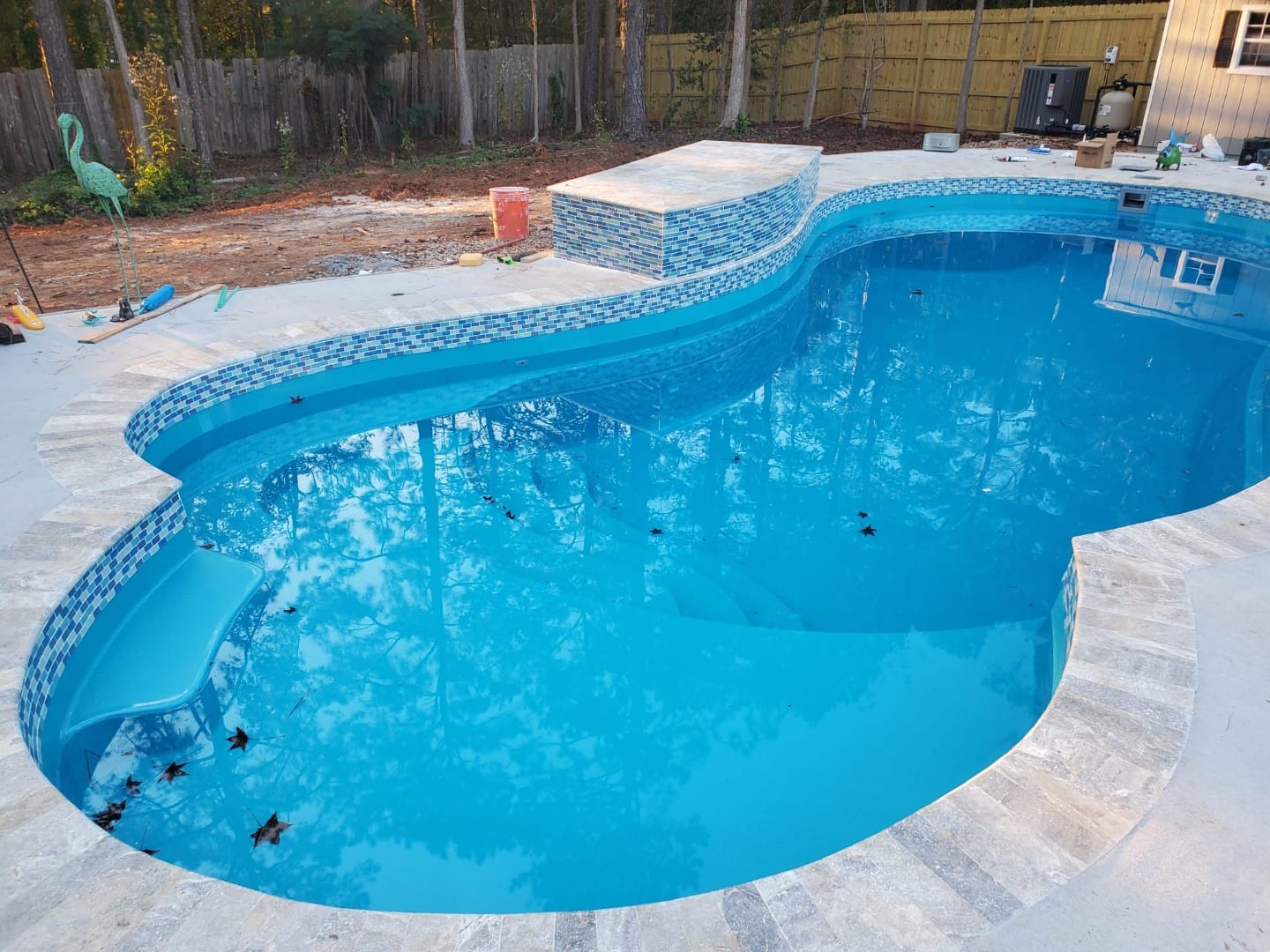 Atlantic Blend Linear Iridescent Glass Tile