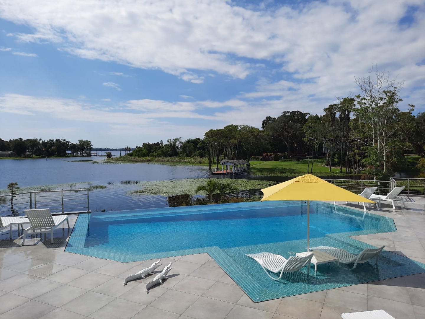 Pacific Aquamarine 2" x 3"